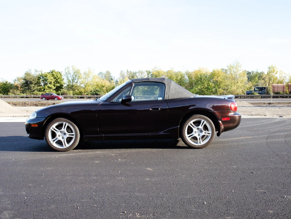 2005 Mazda NB MX-5 Miata - Image 19 of 31