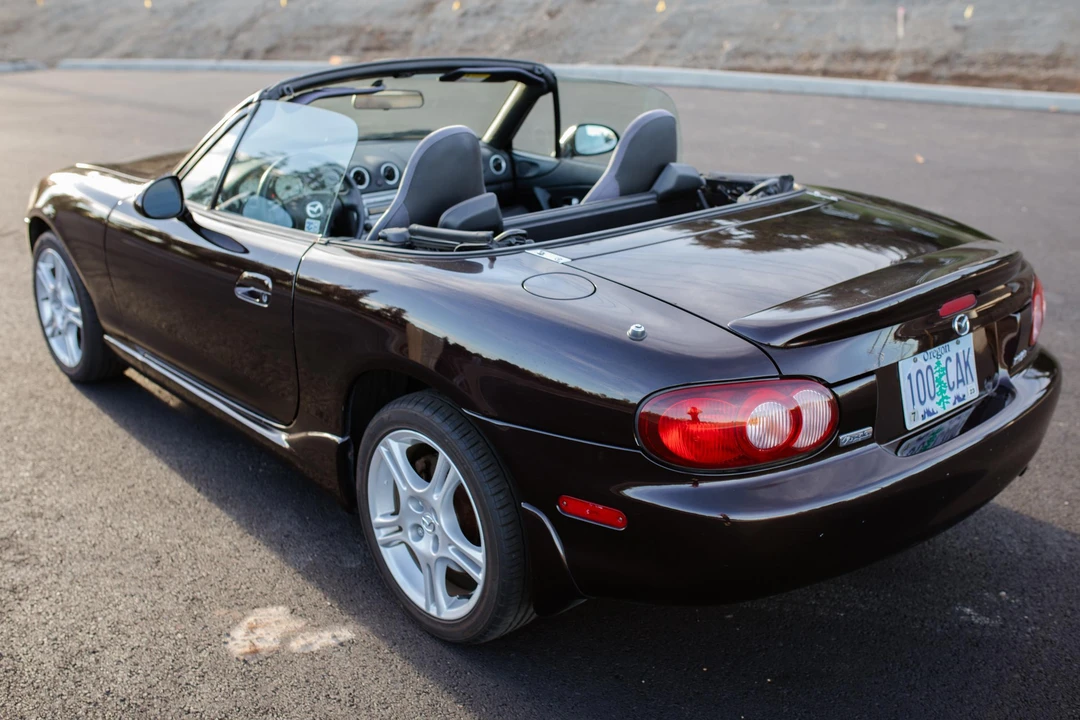 2005 Mazda NB MX-5 Miata - Image 4 of 31