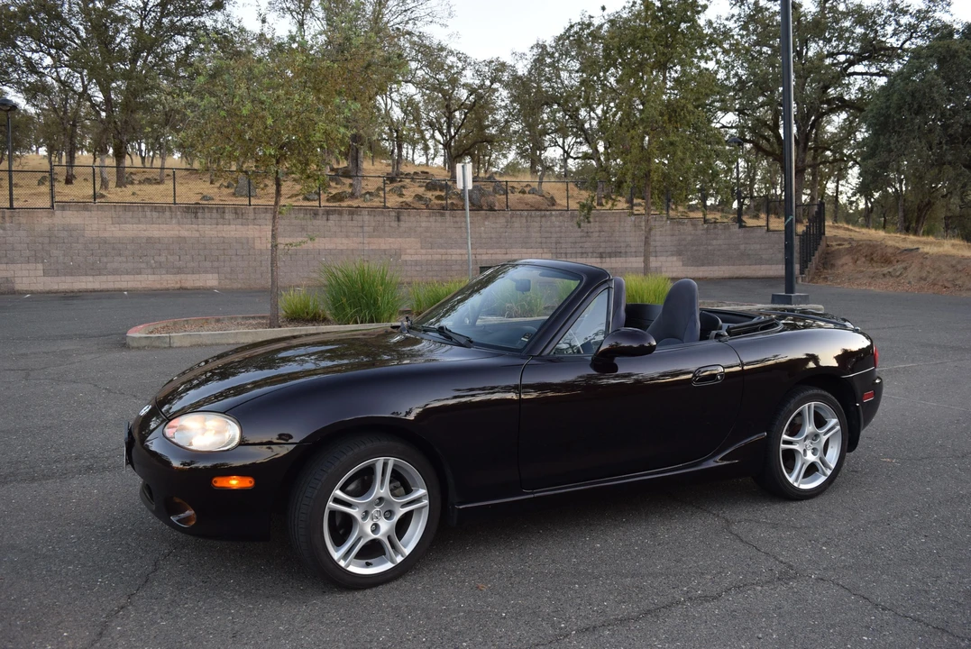 2005 Mazda NB MX-5 Miata - Image 11 of 31