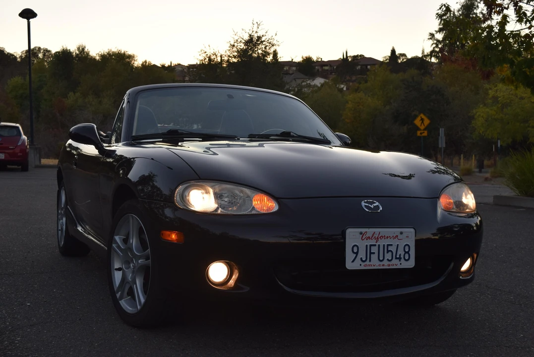 2005 Mazda NB MX-5 Miata - Image 27 of 31