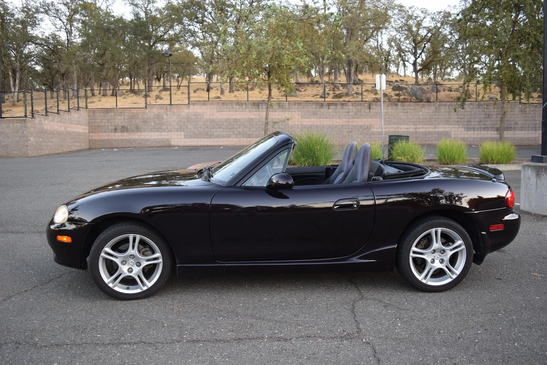 2005 Mazda NB MX-5 Miata - Image 12 of 31
