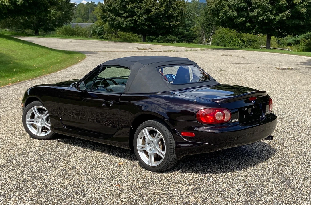 2005 Mazda NB MX-5 Miata - Image 16 of 31