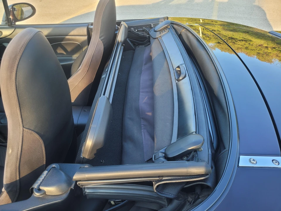 2005 Mazda NB MX-5 Miata - Image 27 of 31