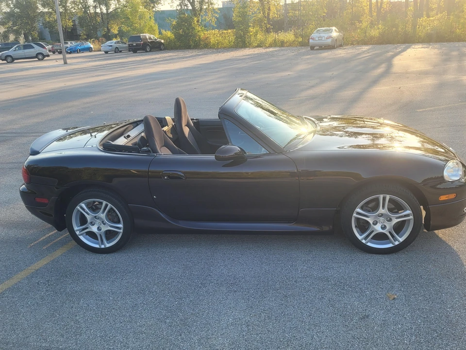 2005 Mazda NB MX-5 Miata - Image 10 of 31