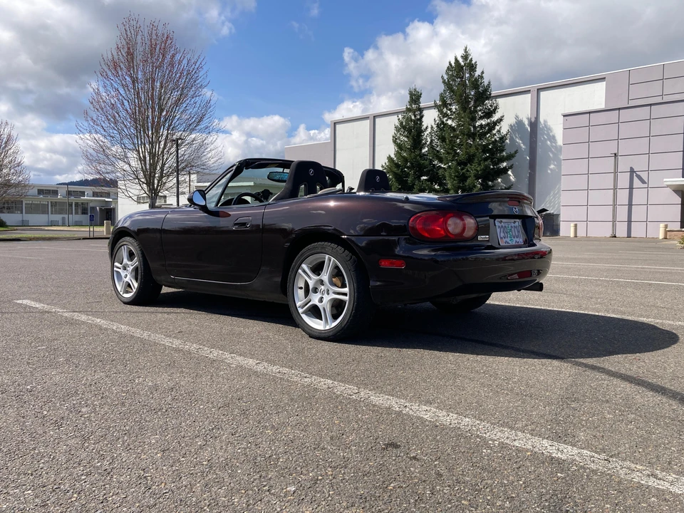 2005 Mazda NB MX-5 Miata - Image 9 of 31