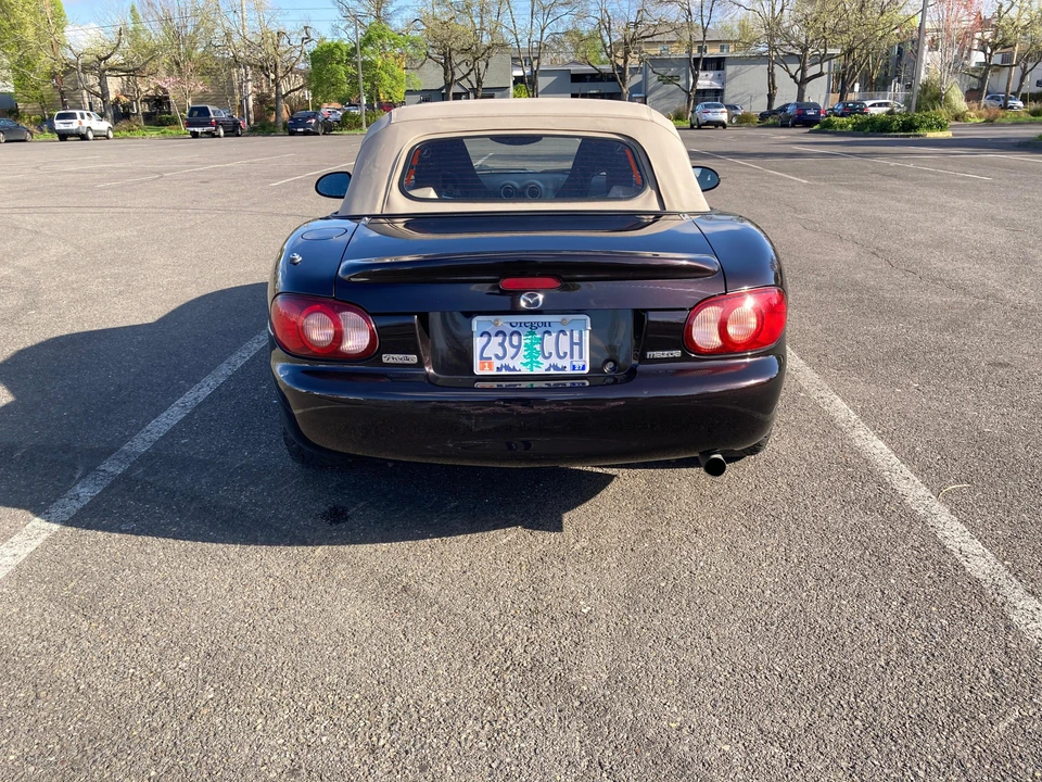 2005 Mazda NB MX-5 Miata - Image 25 of 31