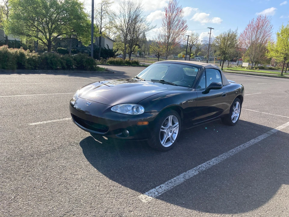 2005 Mazda NB MX-5 Miata - Image 18 of 31