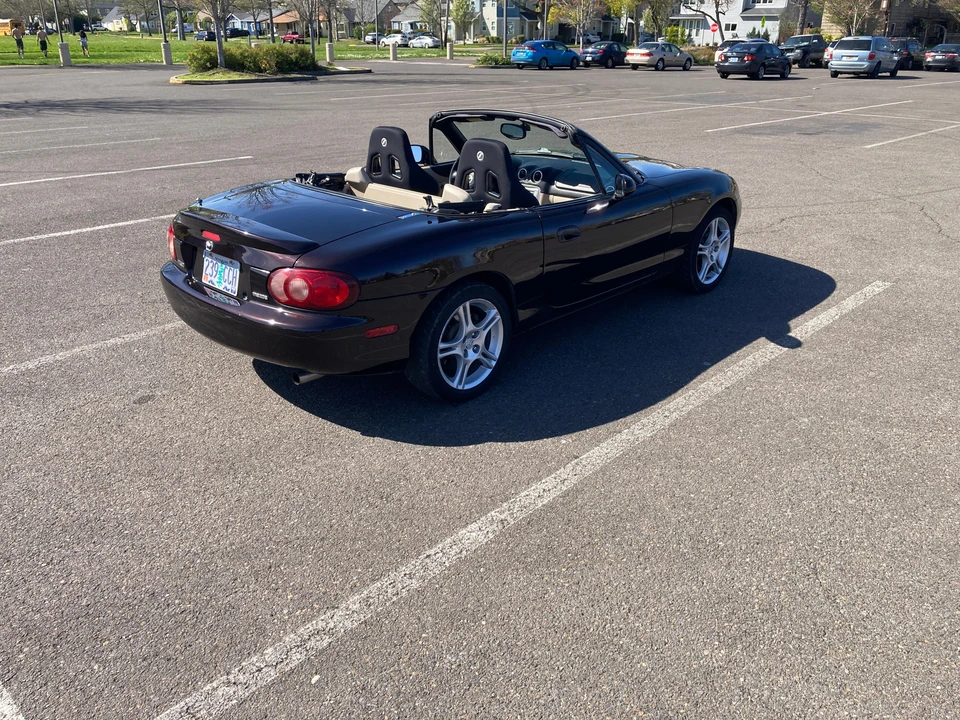 2005 Mazda NB MX-5 Miata - Image 15 of 31