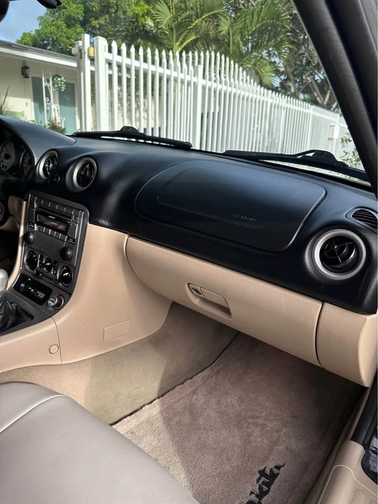 2005 Mazda NB MX-5 Miata - Image 17 of 20