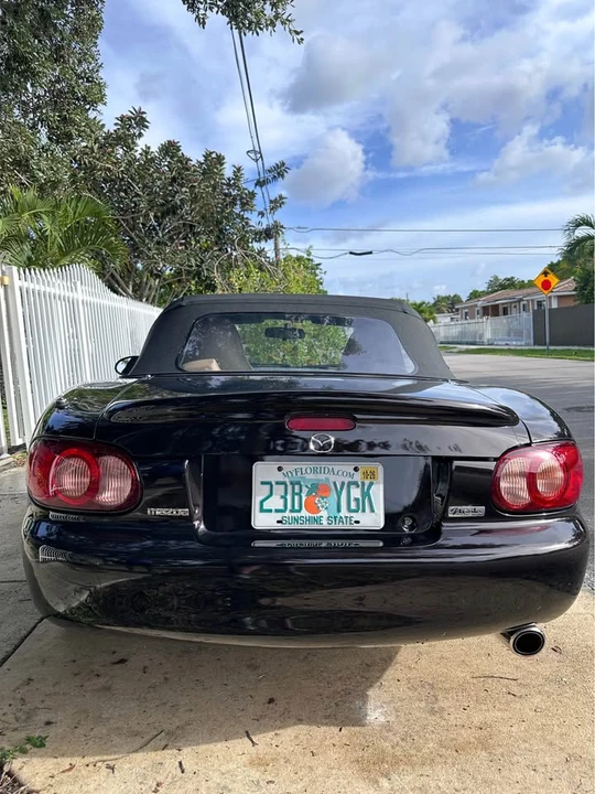 2005 Mazda NB MX-5 Miata - Image 5 of 20