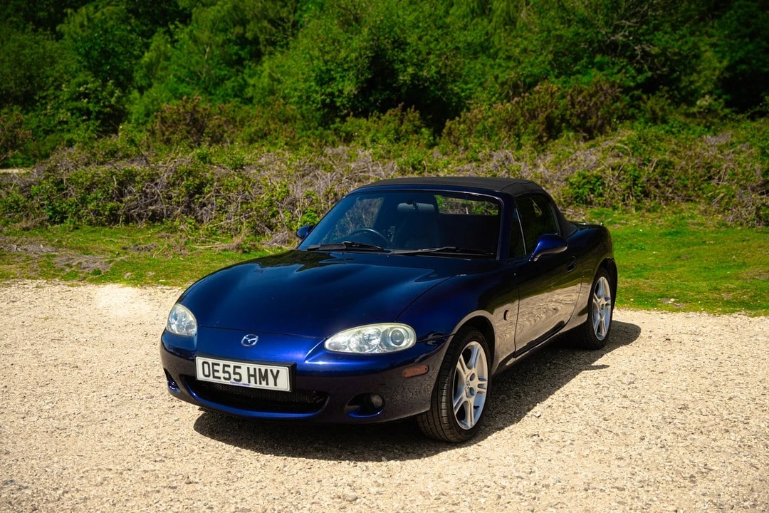 2005 Mazda NB MX-5 Miata - Image 25 of 30
