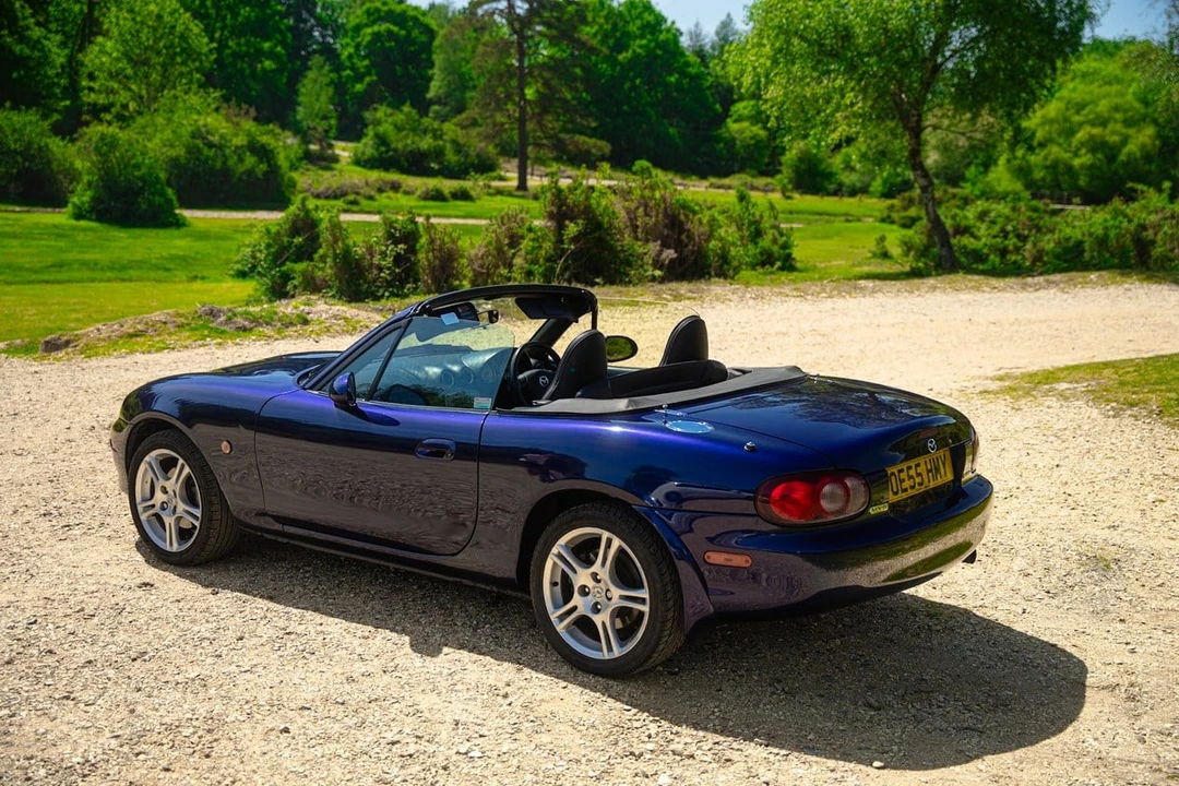 2005 Mazda NB MX-5 Miata - Image 11 of 30