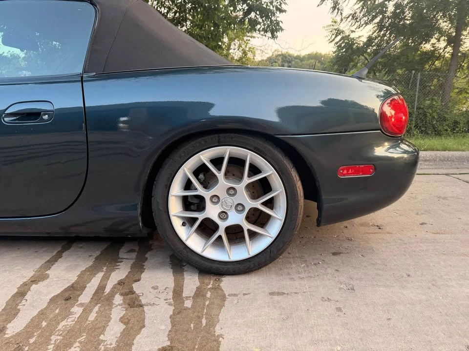 2005 Mazda NB MX-5 Miata - Image 8 of 18