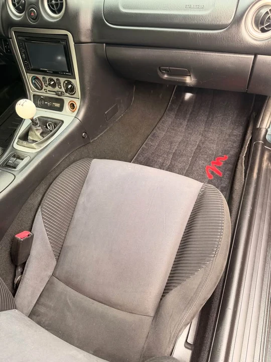 2005 Mazda NB MX-5 Miata - Image 11 of 18