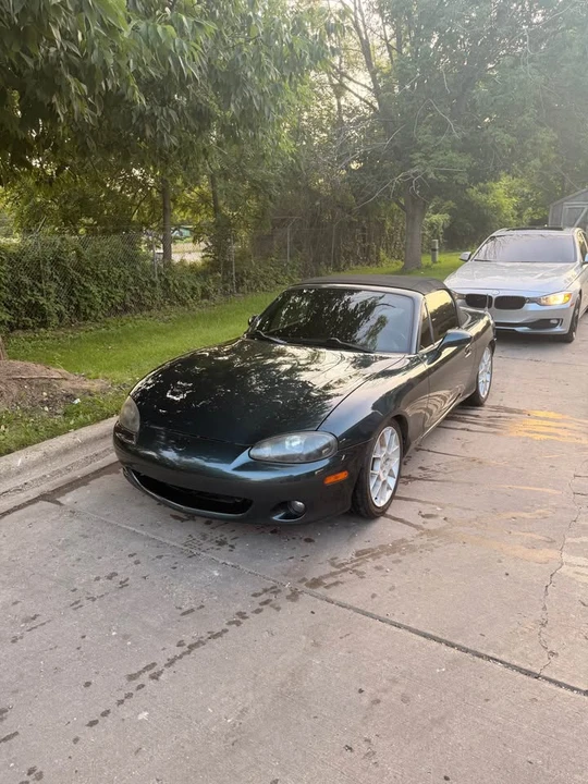 2005 Mazda NB MX-5 Miata - Image 2 of 18