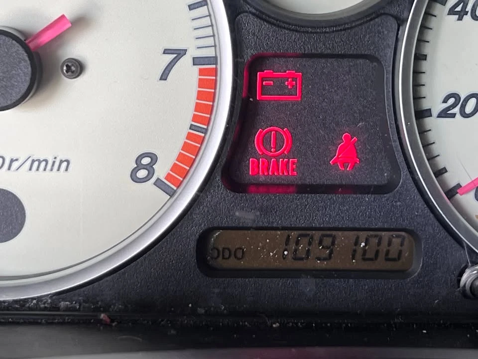 2005 Mazda NB MX-5 Miata - Image 4 of 8