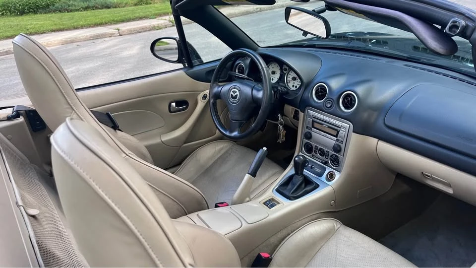 2005 Mazda NB MX-5 Miata - Image 10 of 11