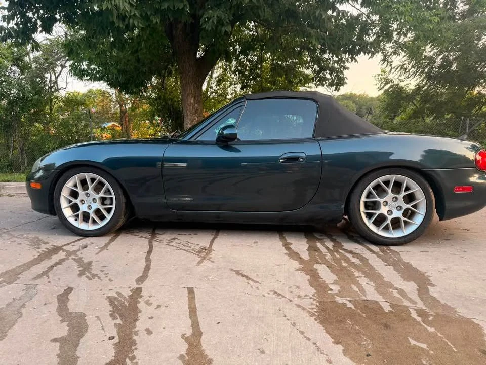 2005 Mazda NB MX-5 Miata - Image 12 of 19