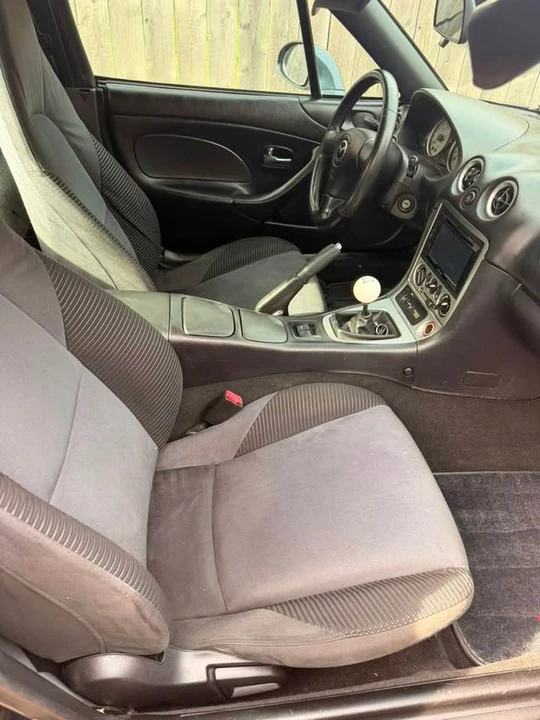 2005 Mazda NB MX-5 Miata - Image 3 of 19