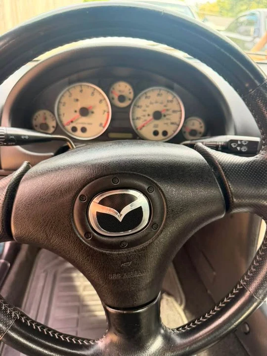 2005 Mazda NB MX-5 Miata - Image 8 of 19