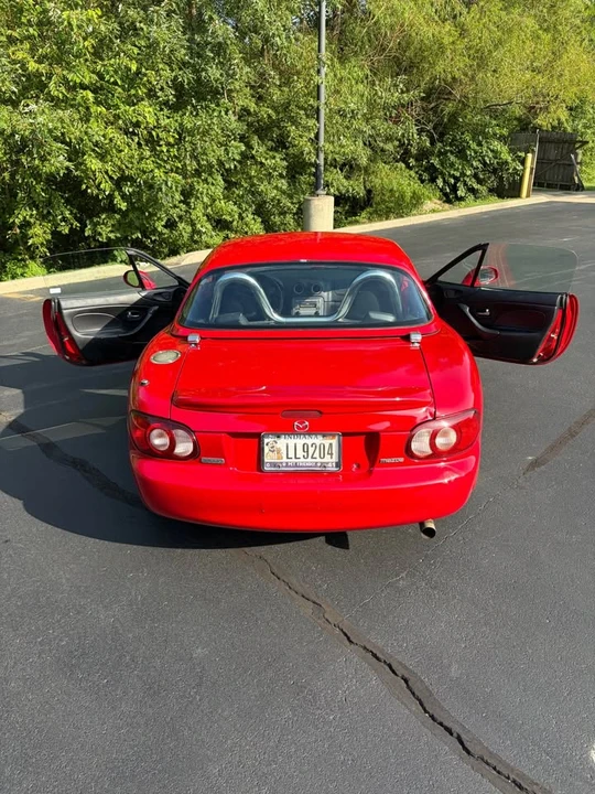 2005 Mazda NB MX-5 Miata - Image 4 of 13