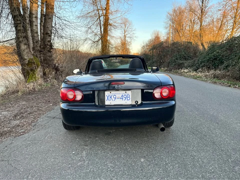 2005 Mazda NB MX-5 Miata - Image 2 of 11