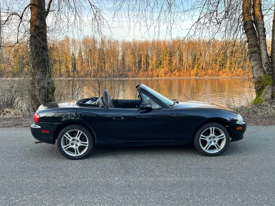 2005 Mazda NB MX-5 Miata - Image 4 of 11