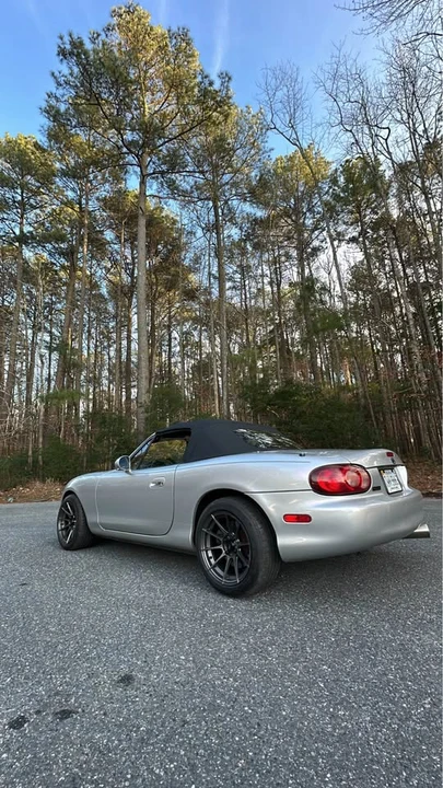 2005 Mazda NB MX-5 Miata - Image 5 of 18