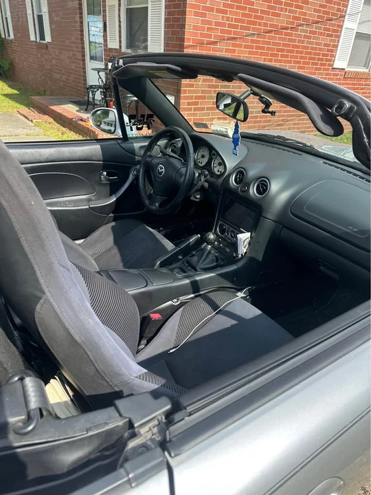 2005 Mazda NB MX-5 Miata - Image 13 of 18