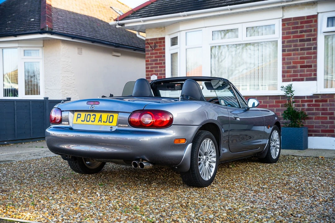 2005 Mazda NB MX-5 Miata - Image 18 of 30