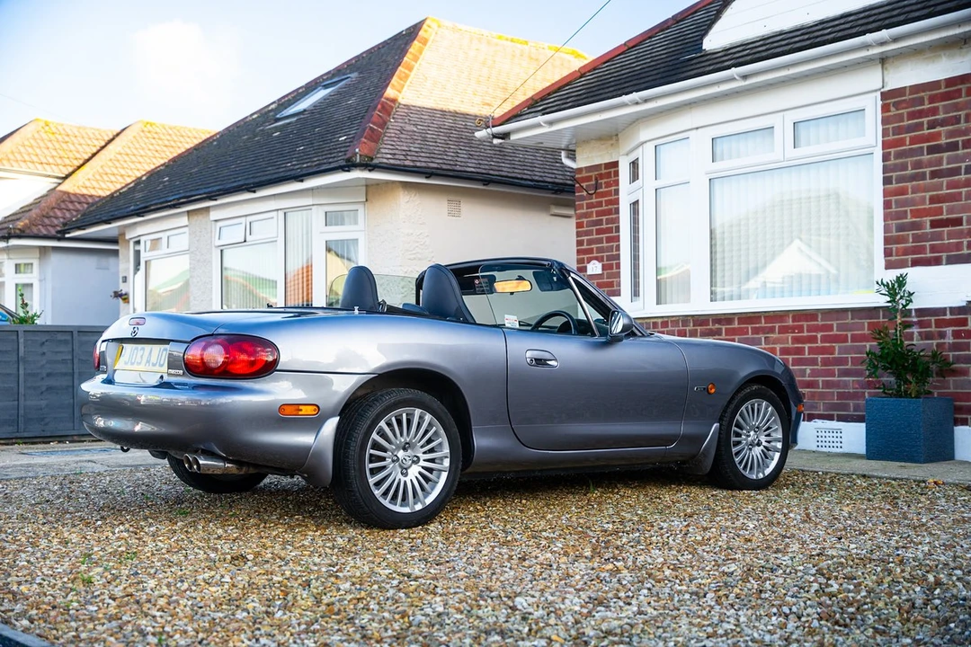 2005 Mazda NB MX-5 Miata - Image 20 of 30