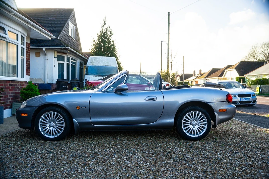2005 Mazda NB MX-5 Miata - Image 24 of 30