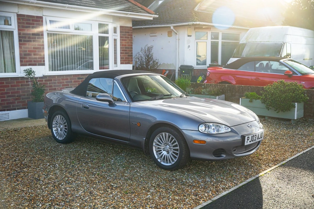 2005 Mazda NB MX-5 Miata - Image 29 of 30
