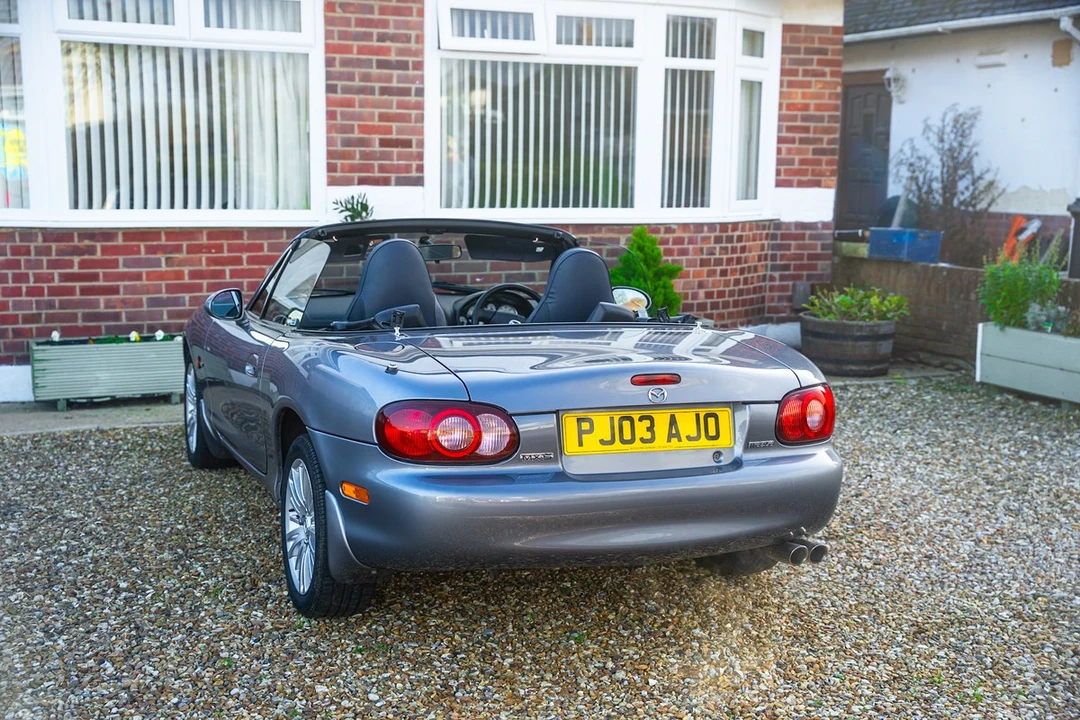 2005 Mazda NB MX-5 Miata - Image 21 of 30