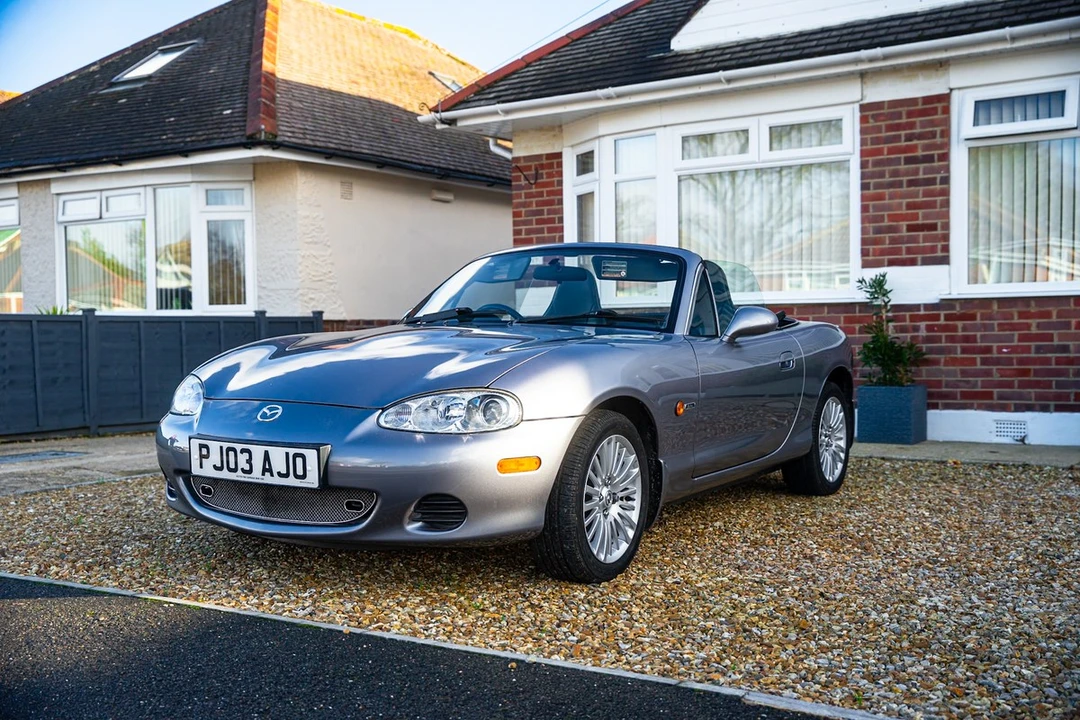 2005 Mazda NB MX-5 Miata - Image 25 of 30