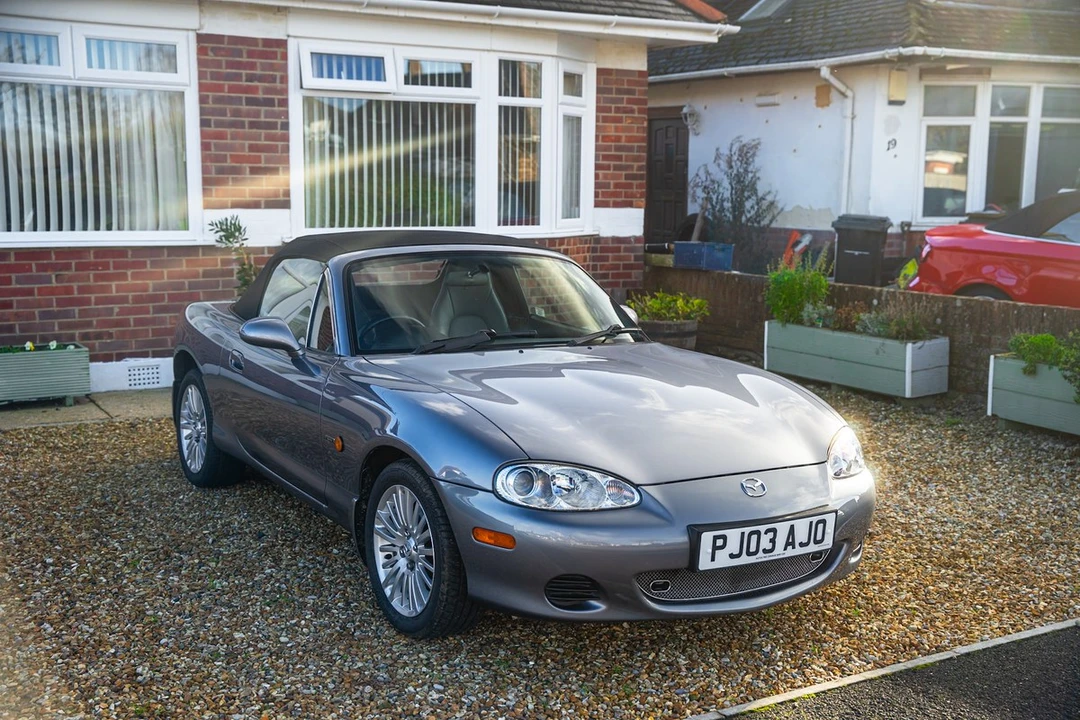2005 Mazda NB MX-5 Miata - Image 27 of 30