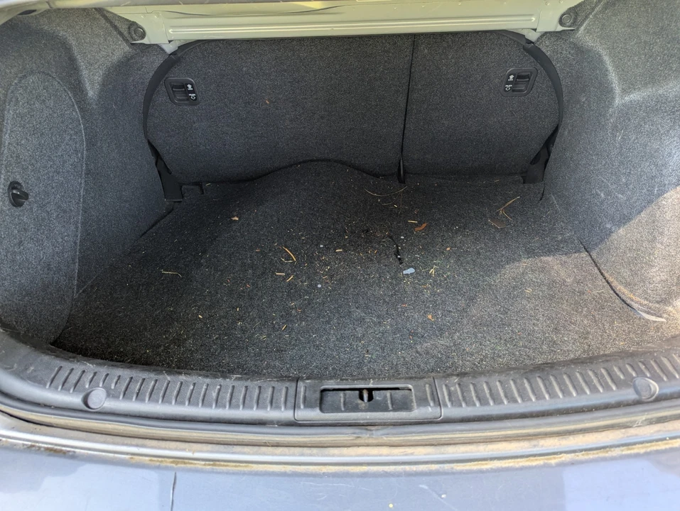 2005 Mazda Mazda 3 1st Gen - Image 8 of 10
