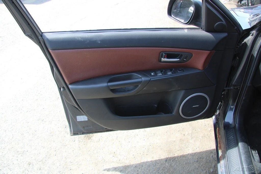 2005 Mazda Mazda 3 1st Gen - Image 14 of 21