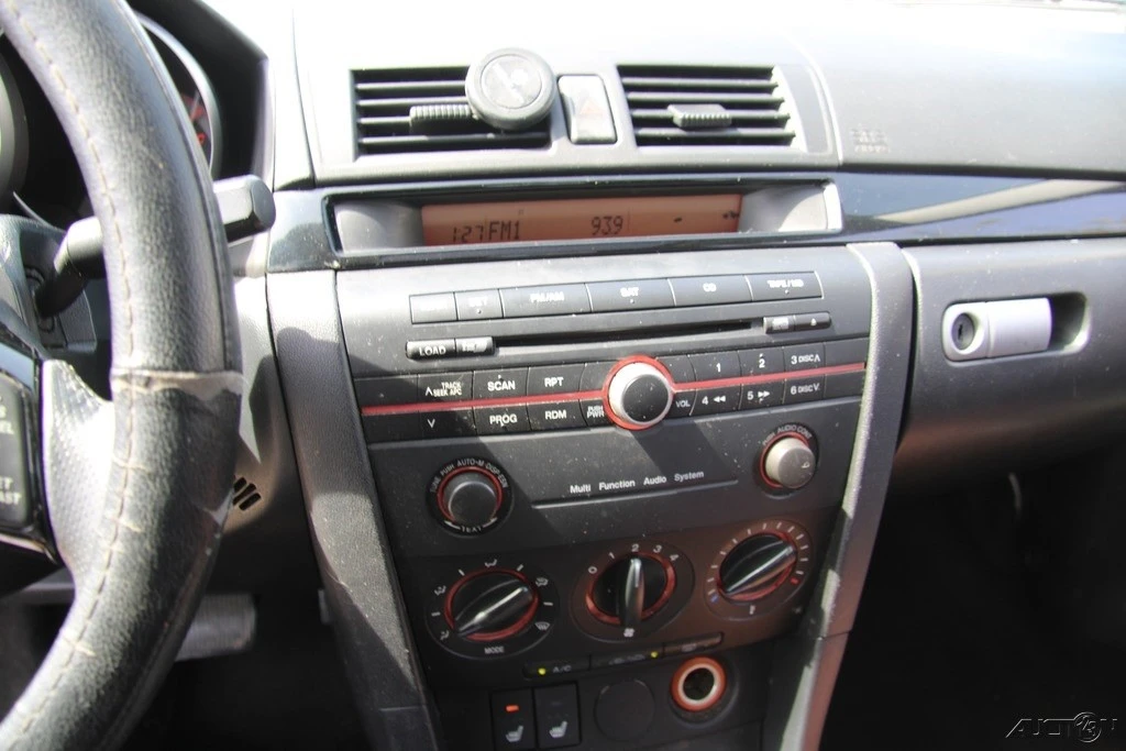 2005 Mazda Mazda 3 1st Gen - Image 20 of 21