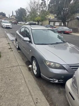 2005 Mazda Mazda3 i Sport Sedan 4D