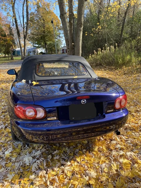 2005 Mazda NB MX-5 Miata - Image 4 of 8
