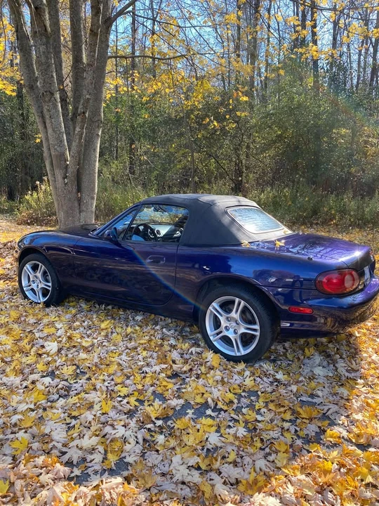 2005 Mazda NB MX-5 Miata - Image 5 of 8