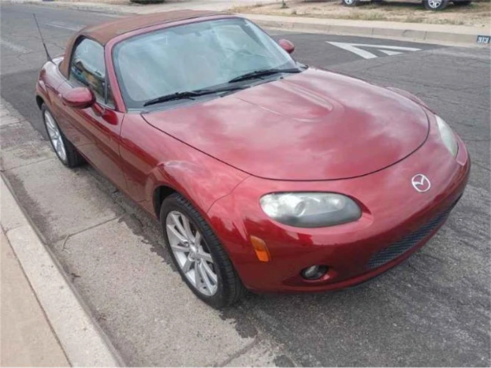 2005 Mazda NB MX-5 Miata - Image 5 of 8
