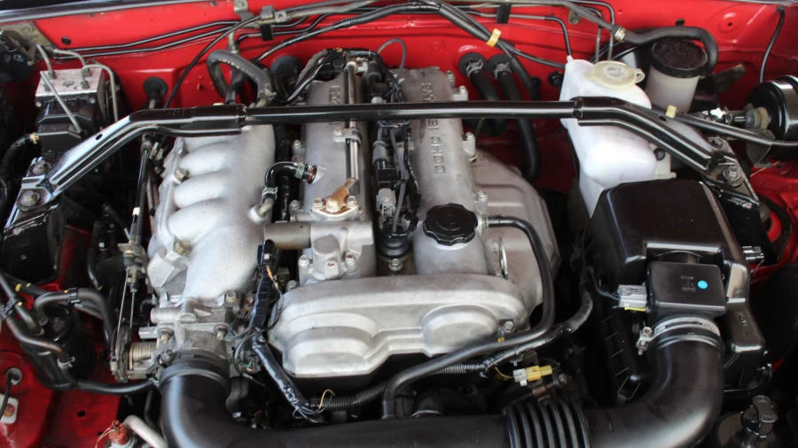 2005 Mazda NB MX-5 Miata - Image 9 of 16