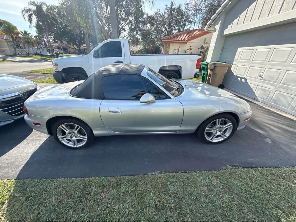 2005 Mazda NB MX-5 Miata - Image 4 of 8