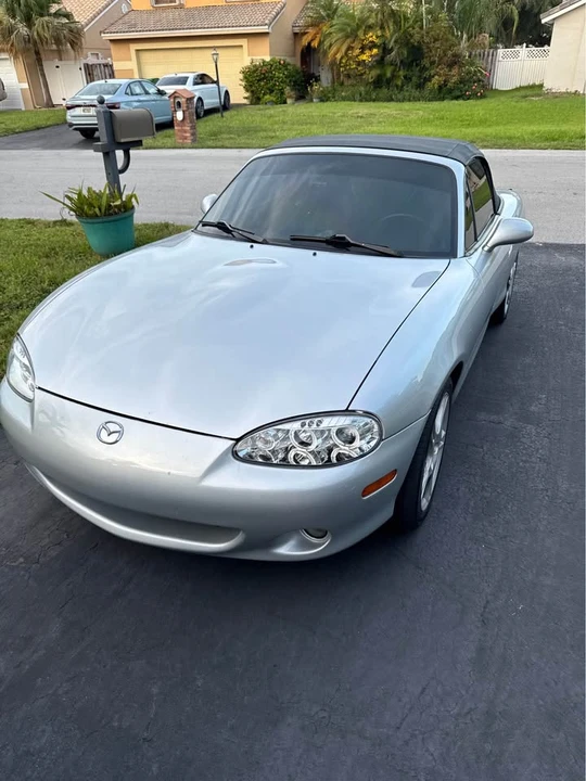2005 Mazda NB MX-5 Miata - Image 5 of 8