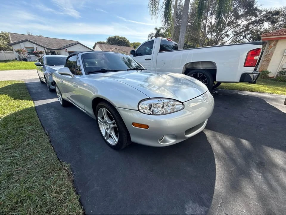 2005 Mazda NB MX-5 Miata - Image 2 of 8