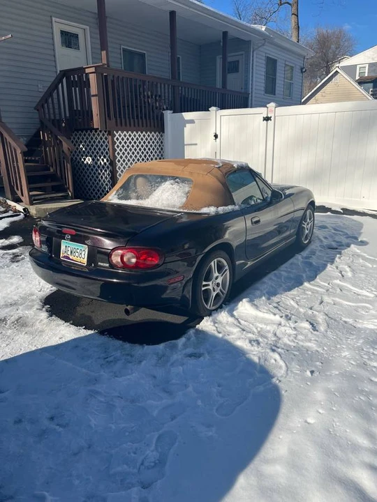2005 Mazda NB MX-5 Miata - Image 9 of 12