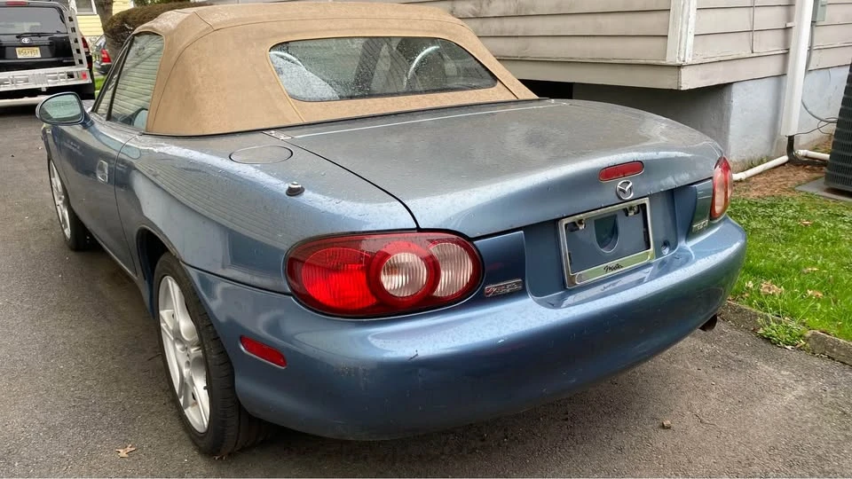 2005 Mazda NB MX-5 Miata - Image 4 of 10