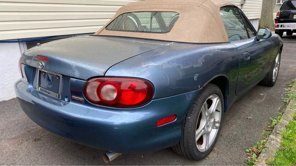 2005 Mazda NB MX-5 Miata - Image 5 of 10
